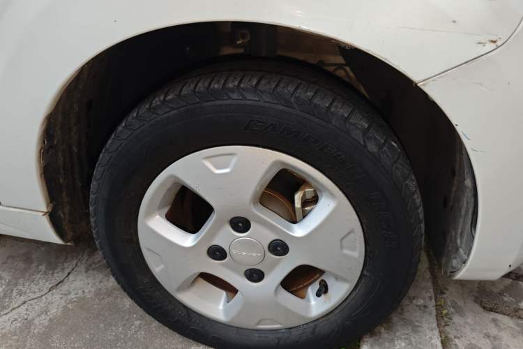 Used Roewe Clever 2021 302 km New Four-Seater Super-Efficient Version