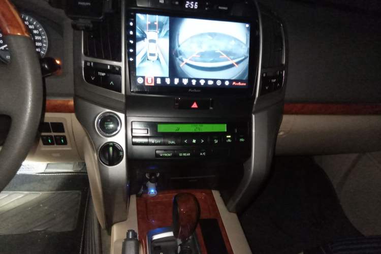 Used Toyota Land Cruiser 2015 4.0L GX-R U.S. Specification
