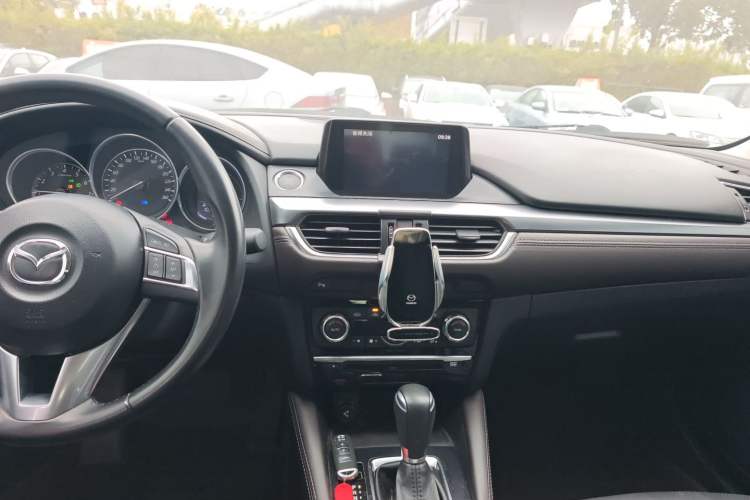 Used Mazda Atenza 2017 2.0L Blue Sky Luxury Edition
