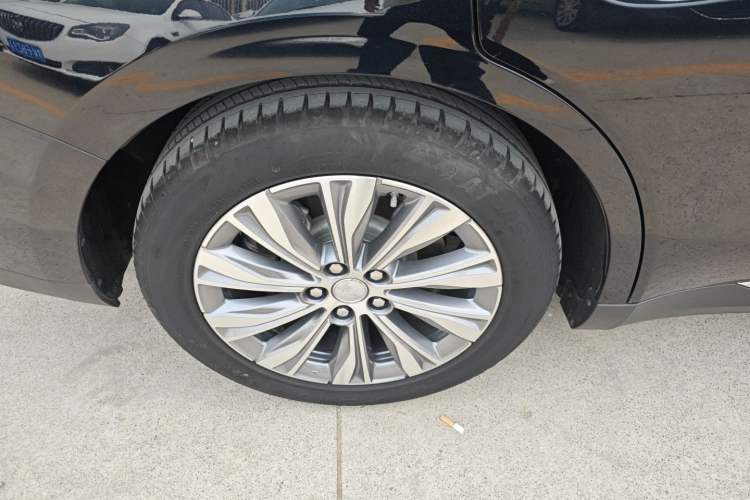 Used Hongqi E-QM5 2024 500km Range Edition