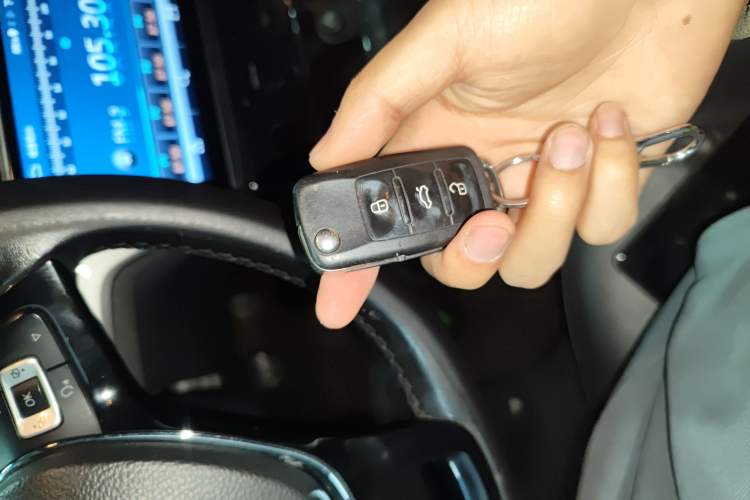 Used Volkswagen Lavida 2017 1.6L Manual Comfort Edition
