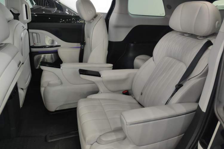 Used VOYAH Dream 2025 PHEV Four-Wheel-Drive Flagship Kunpeng Edition