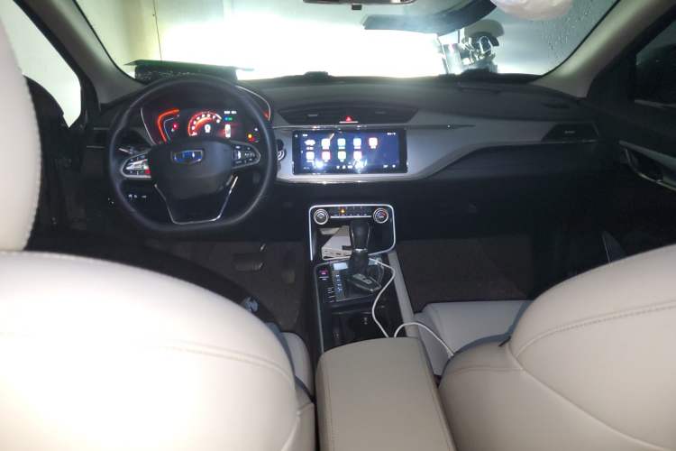 Used Geely Auto Binray 2018 14T CVT Binyi Edition Center Console