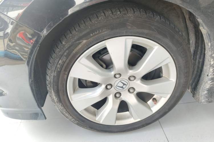 Used Honda Jade 2013 1.8L automatic Comfort version 5 seats
