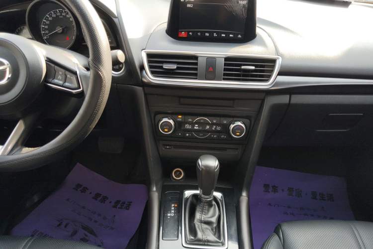 Used Mazda Mazda 3 Axela 2017 Sedan 2.0L Automatic Prestige Model China V Standard
