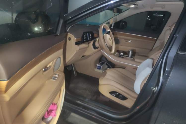 Used Hima AITO M7 2024 1.5T Four-Wheel Drive Plus Version 5 Seats
