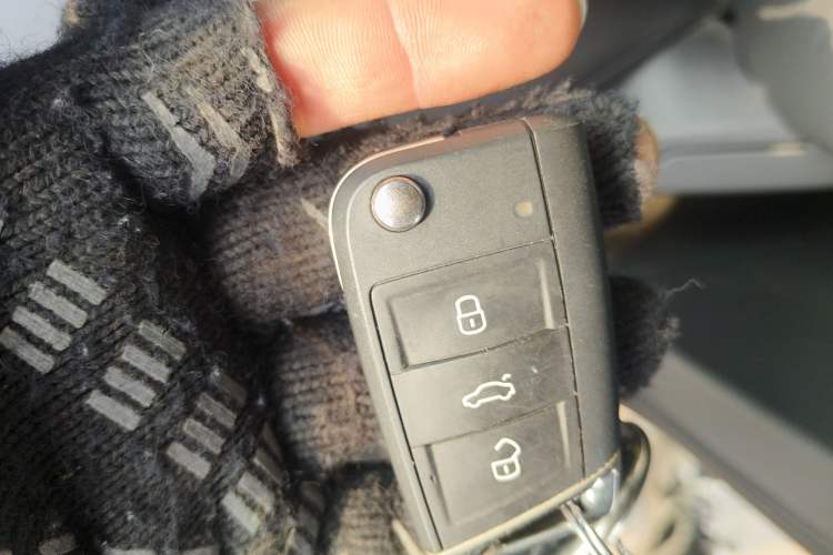 Used Volkswagen Lavida 2023 Revised Version 1.5L Automatic Starry Sky Edition – 5 Million Units Vehicle Key