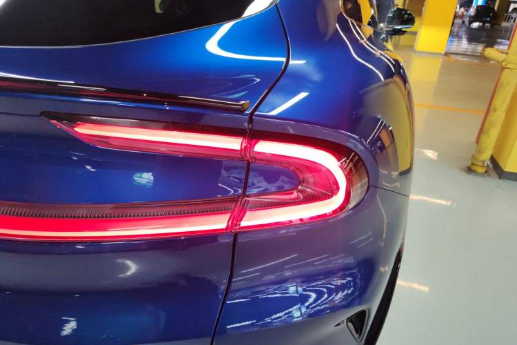 Used Xiaomi Auto YU7 2025 Ultra-Long Range High-Performance All-Wheel-Drive Max Edition
