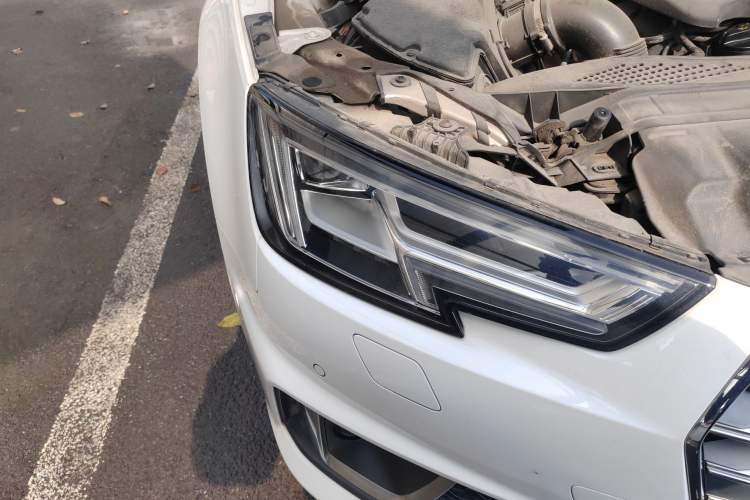 Used Audi A4L 2019 40 TFSI Fashion Edition China VI Emission Standard
