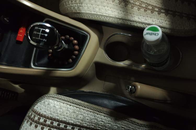 Used Baojun 730 2014 1.5L manual standard trim 7 seats