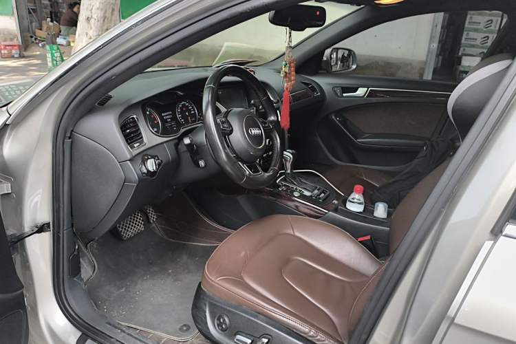 Used Audi A4L 2016 35 TFSI Collection Edition S line Comfort Model
