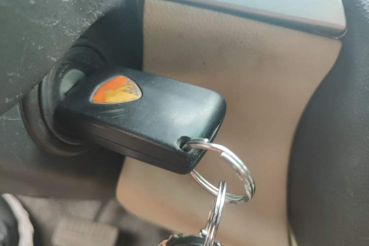 Used Lotus L5 2011 Sedan 1.6L Automatic Fashion Navigation Edition