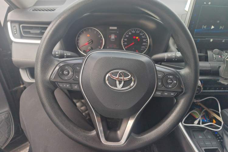 Used Toyota Wildlander 2020 2.0L CVT Two-Wheel Drive Luxury Edition
