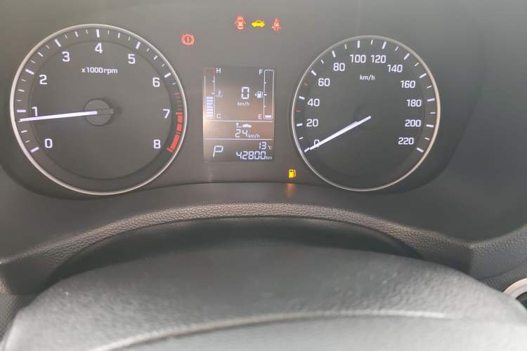 Used Hyundai ix25 2015 1.6L Automatic Two-Wheel Drive Smart GLS Trim
