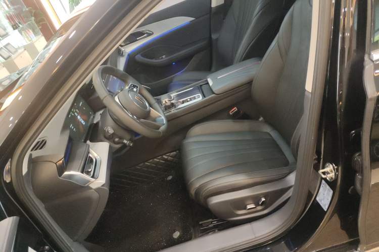 Used Hongqi H5 2024 2.0T Automatic Smart Connect Flagship Edition