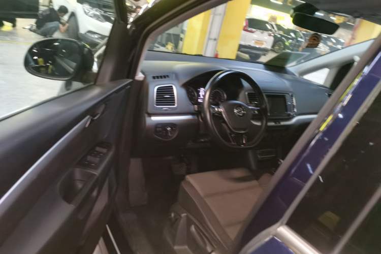 Used Volkswagen Sharan 2018 Revised Version 380TSI Comfort Edition 7-Seater Driver Seat