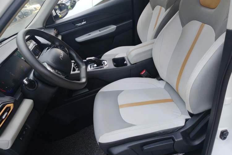 Used Dongfeng Aeolus E70 2023 Revised PRO Smart Drive Version
