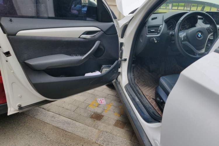 Used BMW X1 2014 sDrive18i Fashion Model Driver Seat