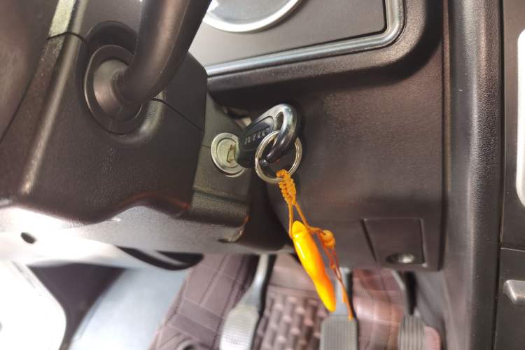 Used Iveco Daily 2017 2.5T A35 Passenger Van 5-7 Seats Model 47Z5
