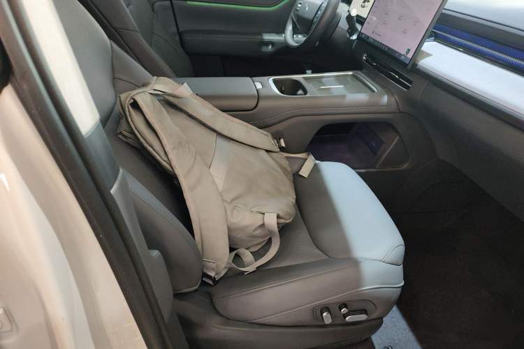 Used XPeng G6 2025 625 Long-Range Max Flagship Edition