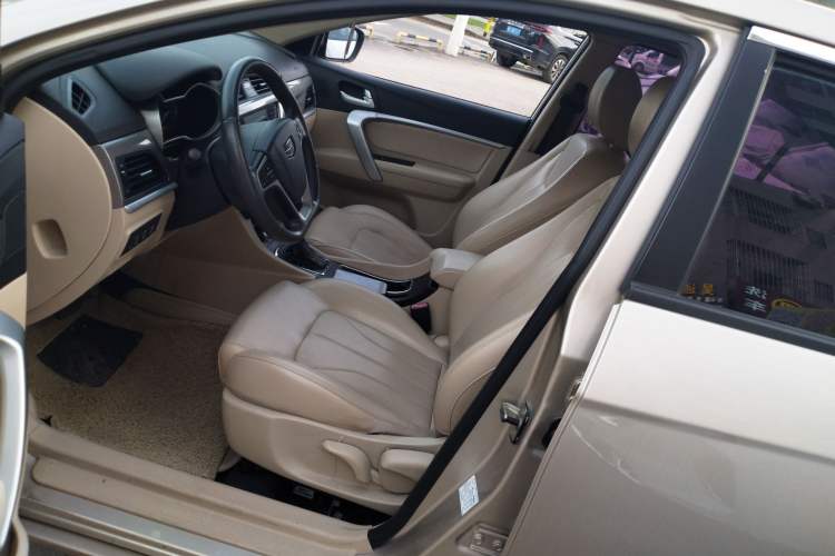 Used Geely Auto Emgrand 2017 Sedan Million Edition 1.5L CVT Upward Connectivity Version
