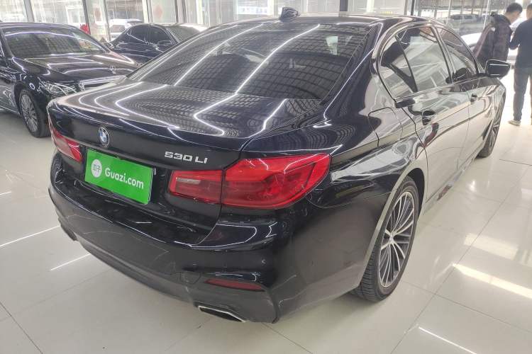 Used BMW 5 Series 2019 Facelifted 530Li Leading Edition M Sport Package
