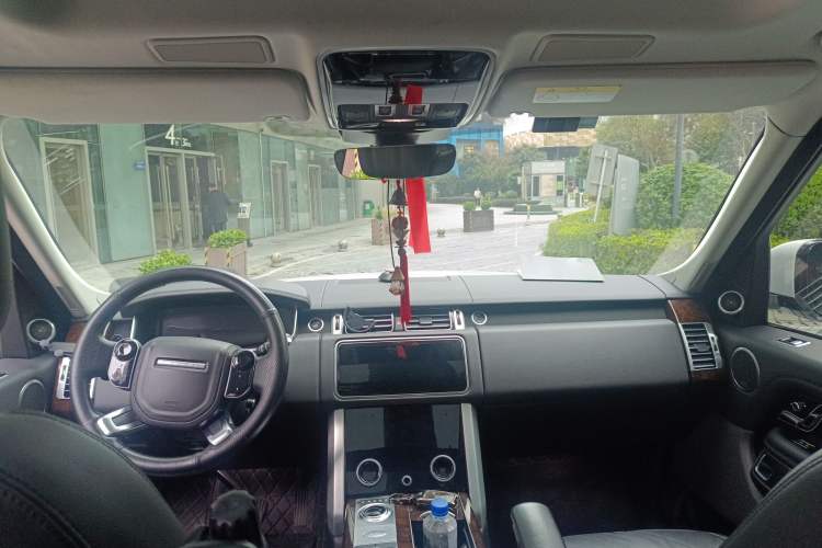 Used Land Rover Range Rover 2020 3.0 L6 Grand Edition
