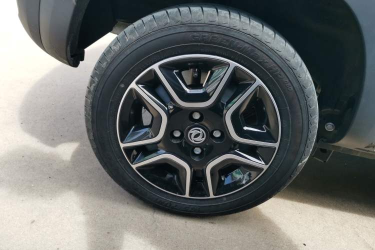 Used Dongfeng NAMMI BOX 2022 Chasing Wind Edition 331 km Standard Model Right Rear Wheel Hub