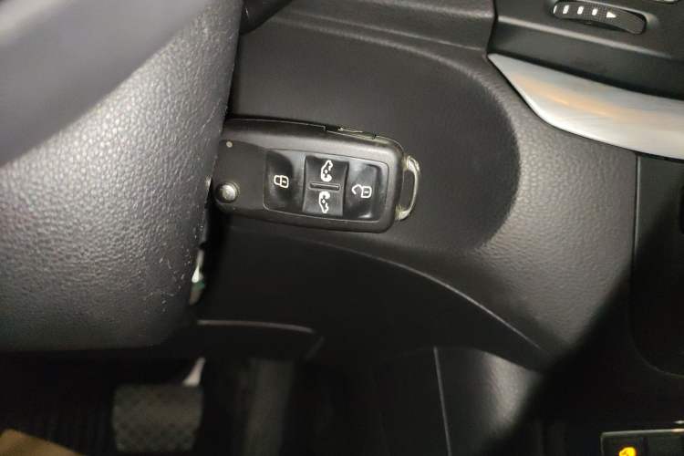 Used Volkswagen Sharan 2016 380TSI Comfort Edition 7-Seater
