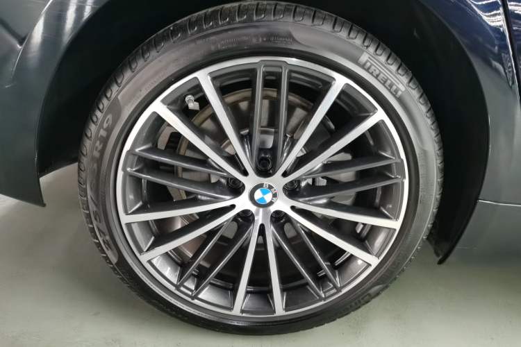 Used BMW 5 Series 2023 530Li Leading Model M Sport Package