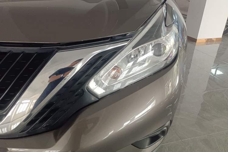 Used Nissan Murano 2019 2.5L XE Two-Wheel Drive Elite Version China VI Standard
