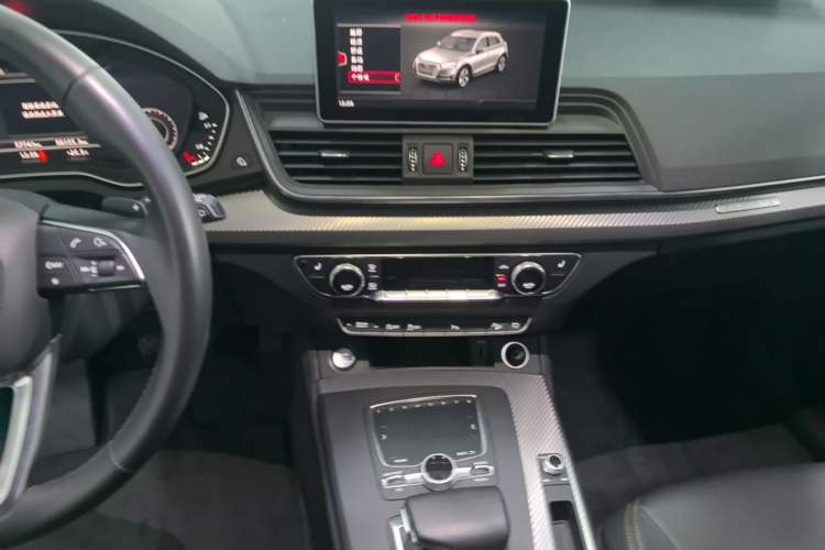 Used Audi Q5L 2018 45 TFSI Prestige Fashion Edition China VI Emission Standard
