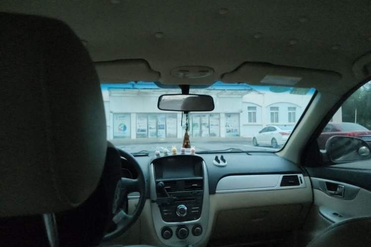 Used Buick Excelle 2013 1.5L Automatic Classic Model Headliner