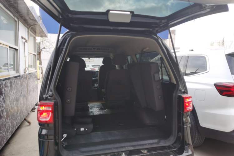 Used FORTHING Lingzhi 2023 M5L 1.6L Comfort Edition 7-Seater