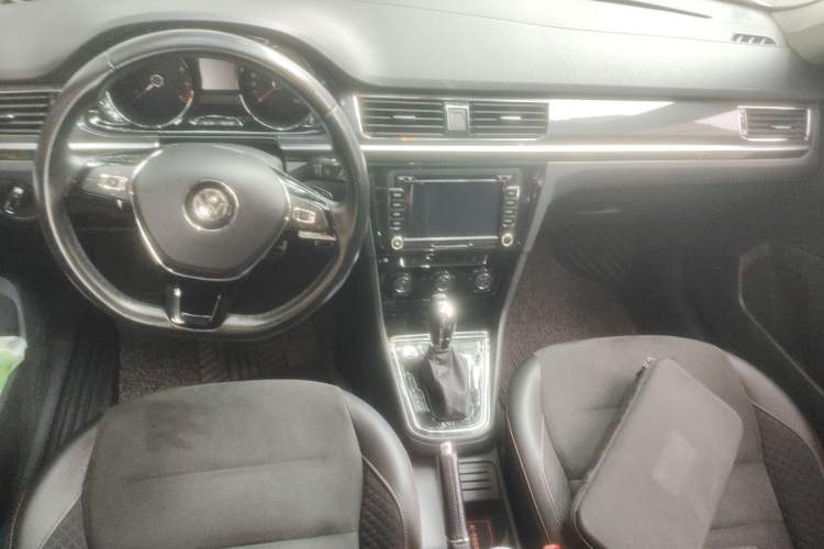 Used Volkswagen C-TREK 2017 230TSI DSG Luxury Model