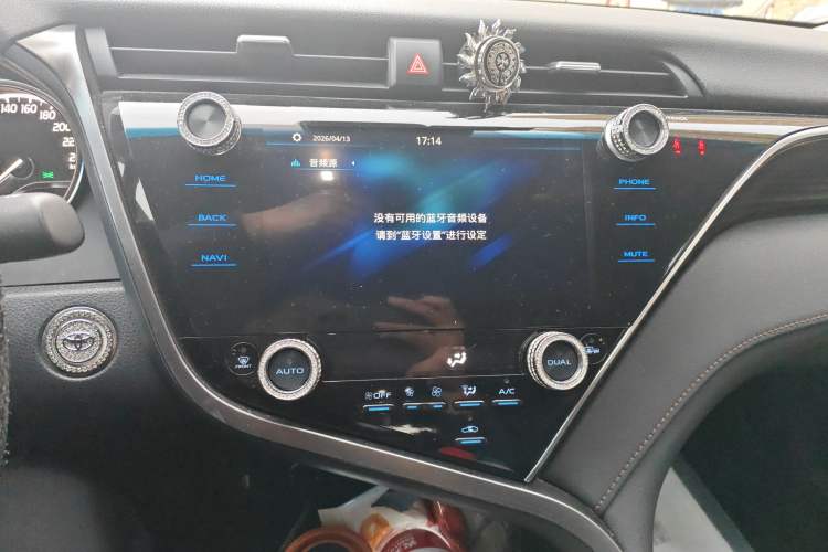 Used Toyota Camry 2019 2.0G Luxury Edition China V Standard Audio And AC Panel