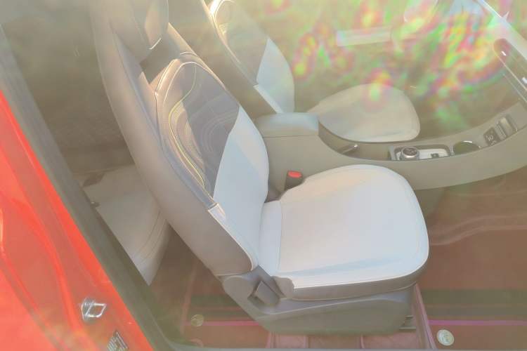 Used Geely Galaxy Panda 2024 200km Panda Rider Right Front Seat