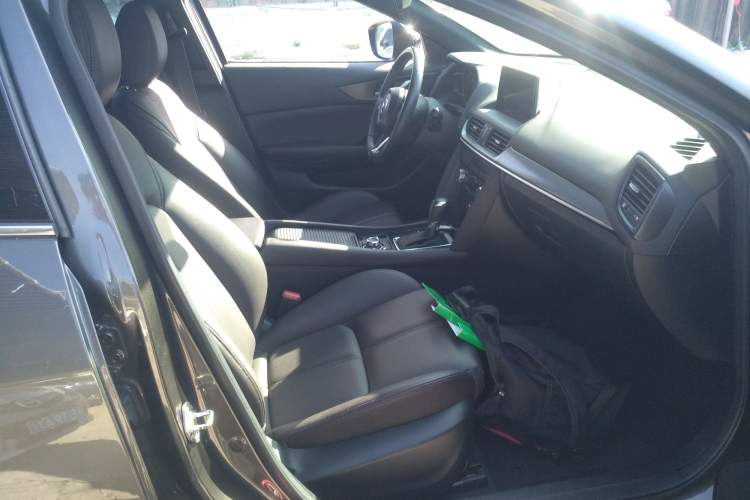 Used Mazda CX-4 2020 2.0L Automatic Two-Wheel Drive Blue Sky Luxury Edition