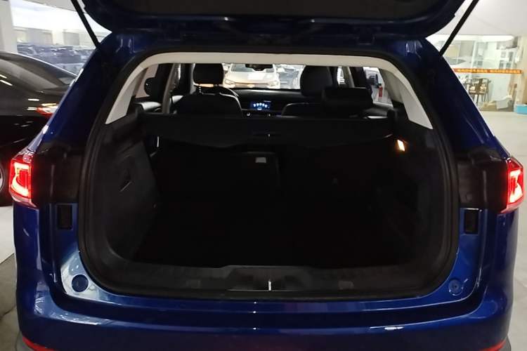 Used Haval H6 2017 Blue Label 1.5T Automatic Two-Wheel Drive ZhiShang Model
