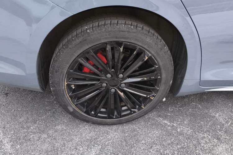 Used Geely Auto Preface L 2024 Zhiqing 1.5TD Tiangong Edition Exterior 3