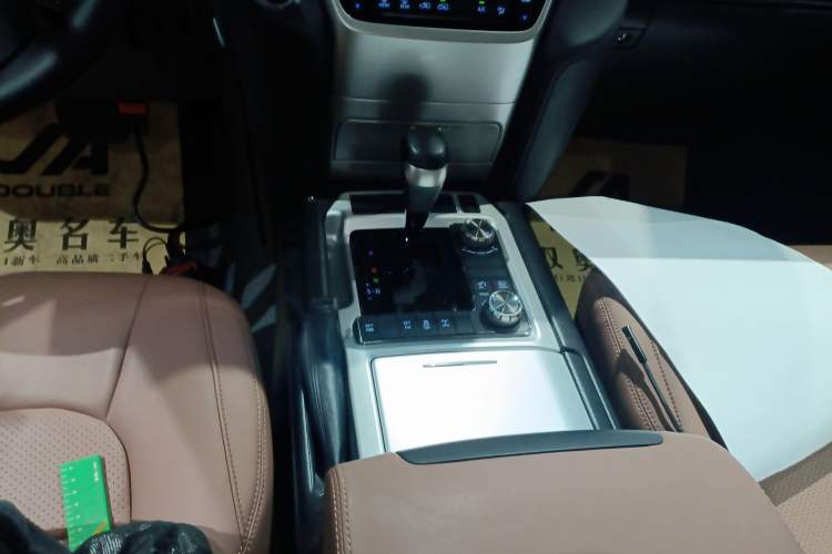 Used Toyota Land Cruiser 2017 4.0L GX 7-Seater U.S.-Spec Version