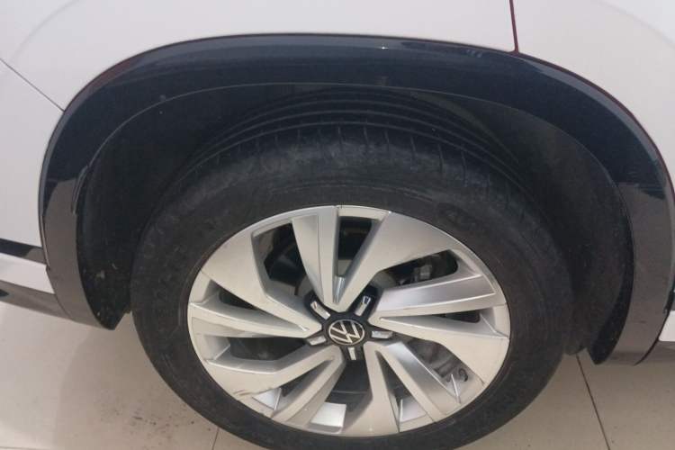 Used Volkswagen Tayron X 2020 330TSI Two-Wheel Drive Luxury Smart Connectivity Version
