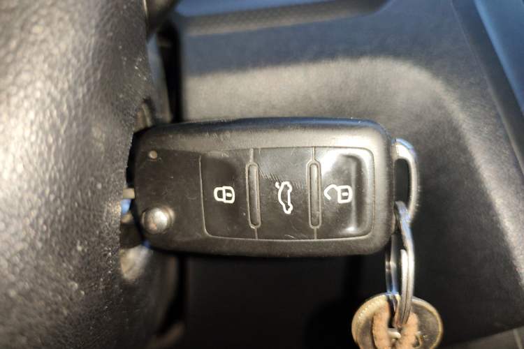 Used Volkswagen Jetta 2015 Value Edition 1.6L Manual Fashionable Style
