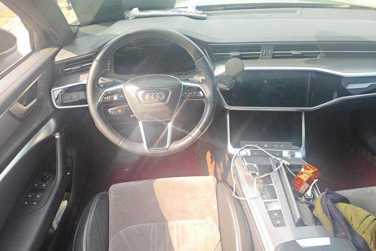 Used Audi A6L 2019 40 TFSI Luxury Dynamic Model
