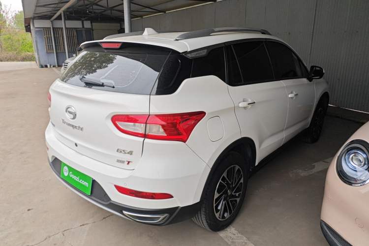 Used GAC Trumpchi GS4 2017 200T Manual Two-Wheel Drive Elite Edition Rear Right 45 Deg