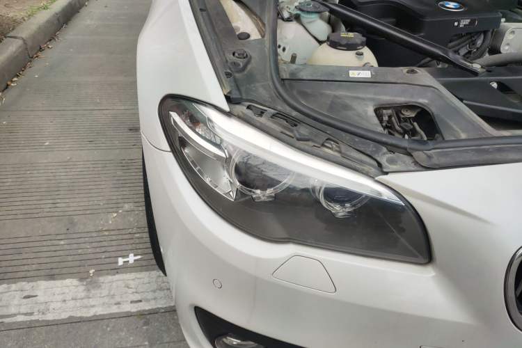 Used BMW 5 Series 2017 525Li Leading Model Right Front Headlight