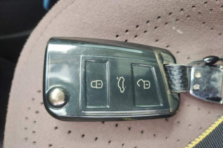 Used Volkswagen Tayron 2019 330TSI Two-Wheel-Drive Luxury Version China V Emission Standard
