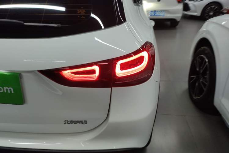 Used Mercedes-Benz GLA 2023 GLA 200
