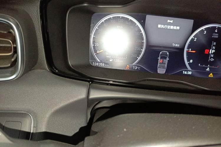 Used Lynk & Co 01 2017 2.0T Two-Wheel Drive Pro Edition Odometer Close Up