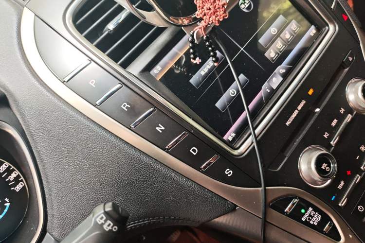 Used Lincoln MKX 2015 2.0T Four-Wheel Drive Luxury Edition
